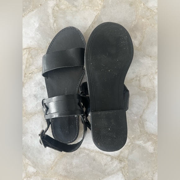 SEYCHELLES Black Leather Sandals with Silver Buckle and Hardware - Picture 2 of 5